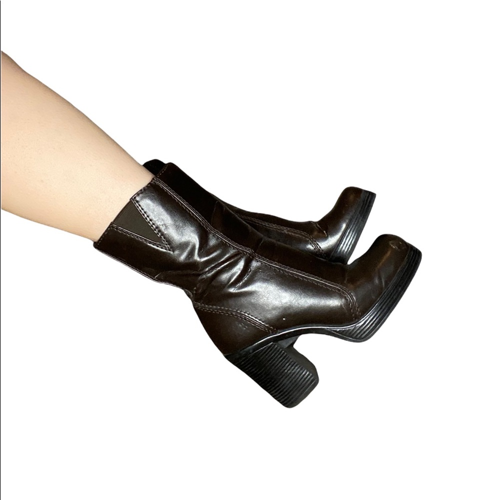 Vintage 90s Dark Brown Platform Boots with Square Toe